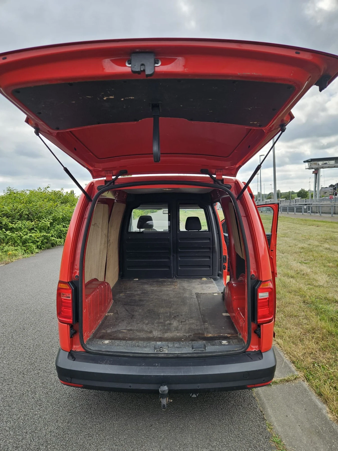 VW Caddy 1.6 Diesel  | Mobile.bg   9