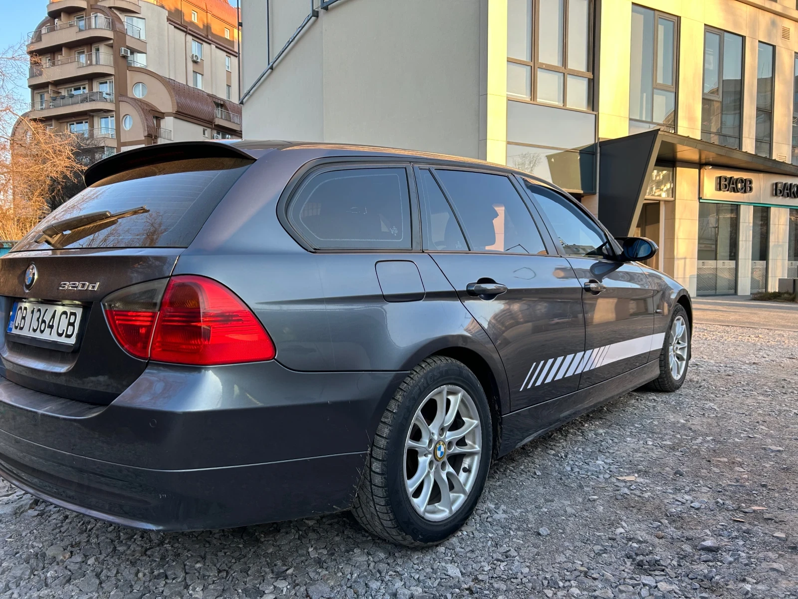 BMW 320 320D - изображение 6