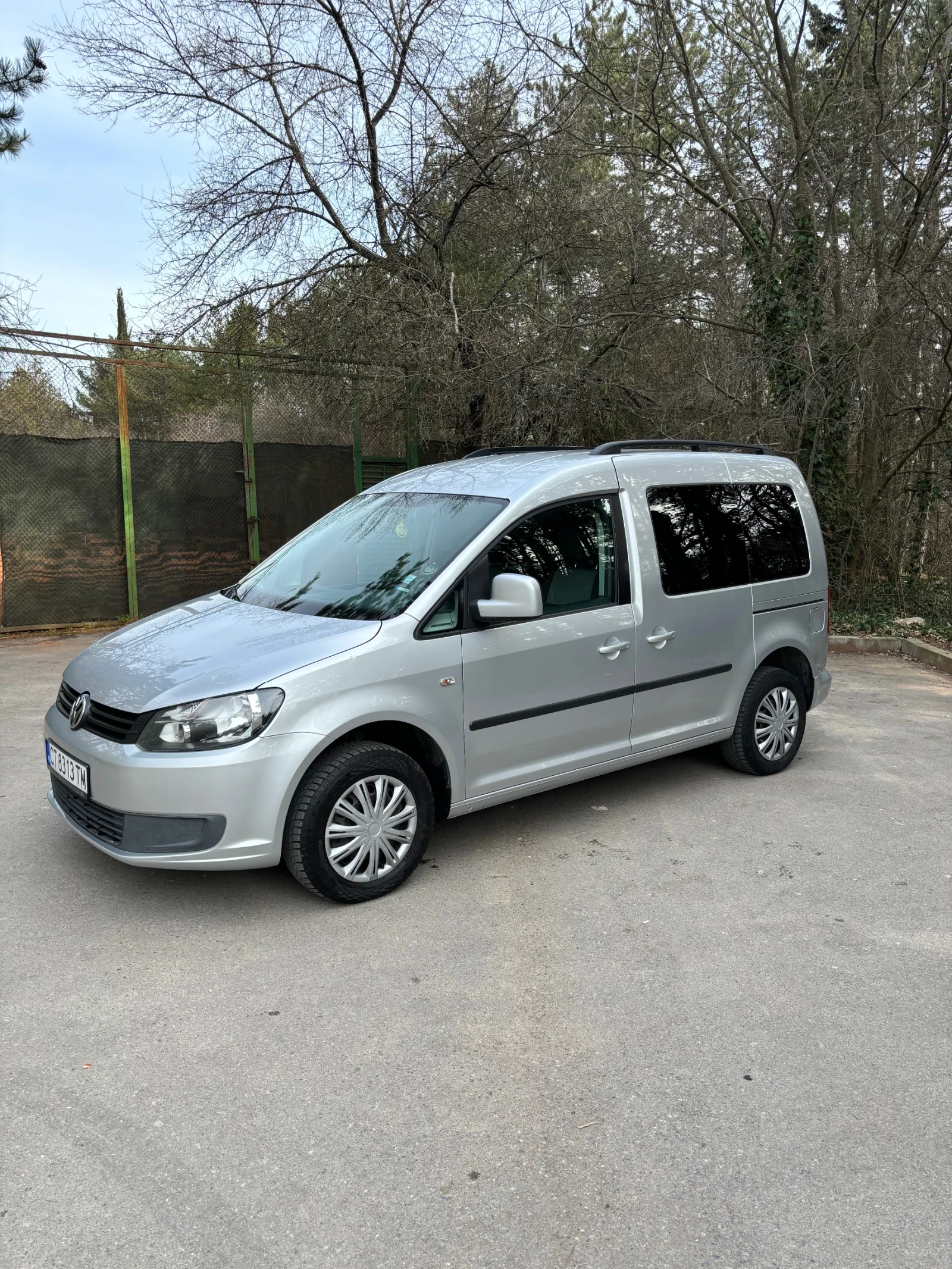 VW Caddy, снимка 3 - Автомобили и джипове - 53696324