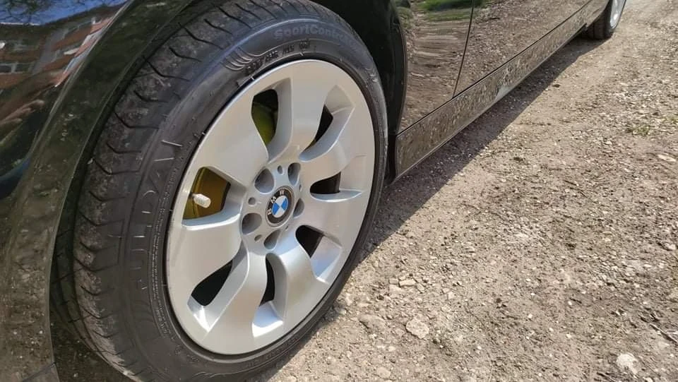 BMW 318 E91, снимка 15 - Автомобили и джипове - 53949118