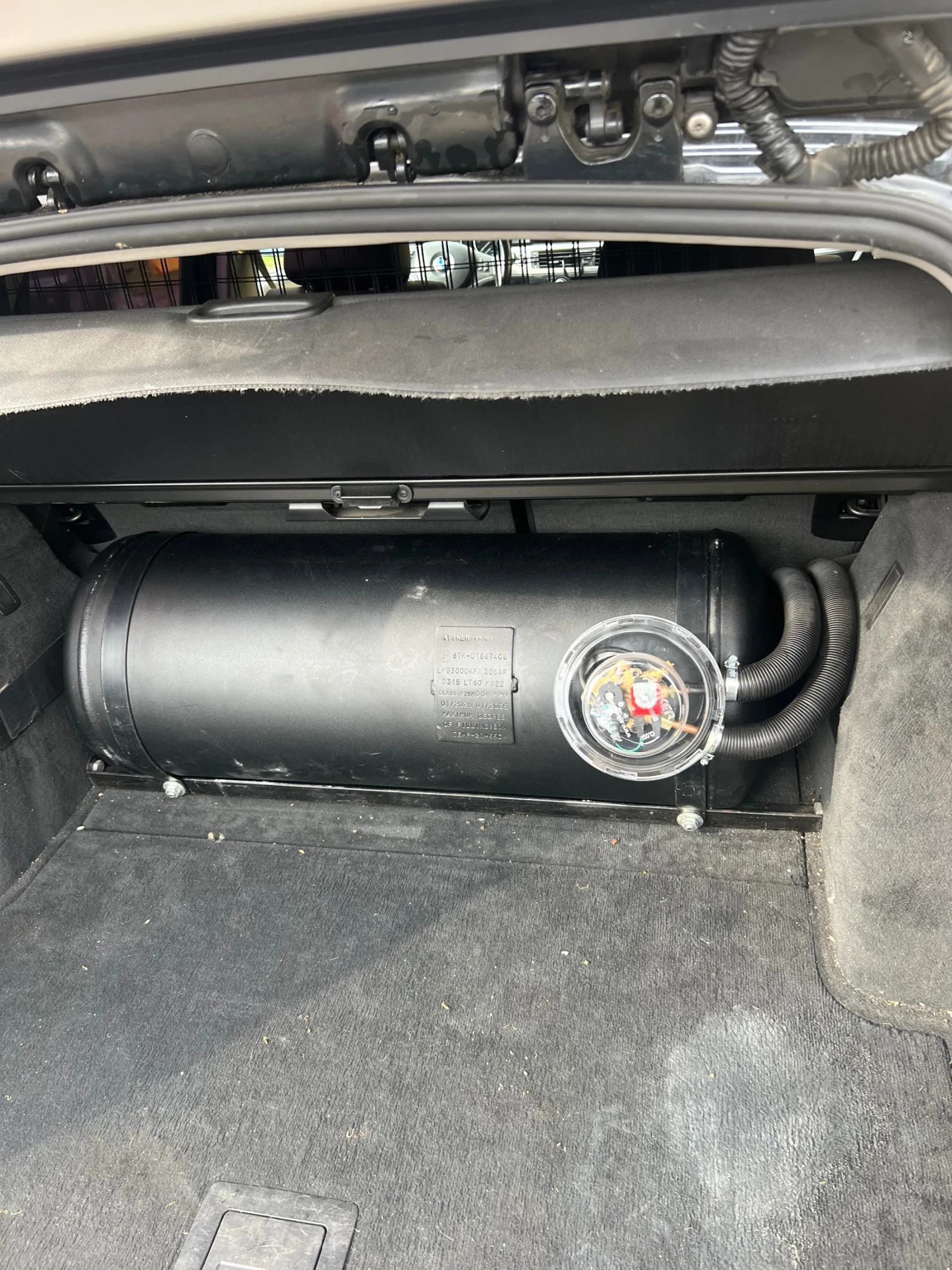 BMW 318 E91, снимка 6 - Автомобили и джипове - 53949118