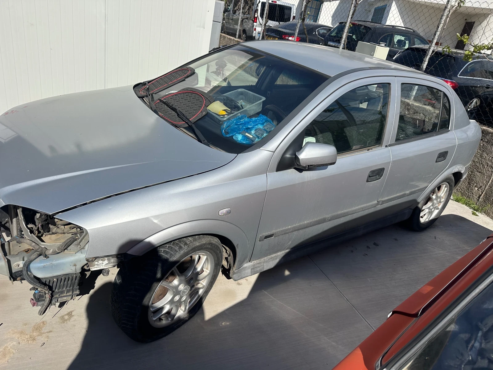 Opel Astra 1.8//НА ЧАСТИ