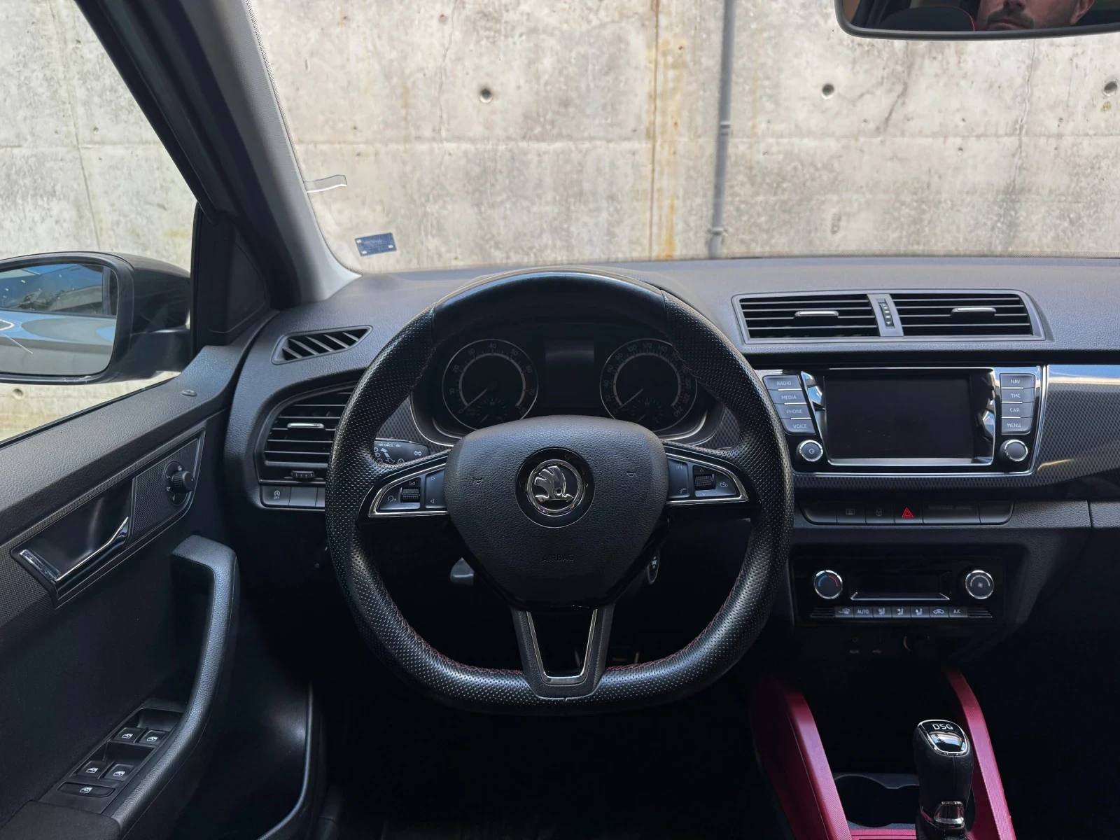 Skoda Fabia Monte Carlo 1.2 / Автоматик 7 dsg / 4 цилиндъра , снимка 7 - Автомобили и джипове - 54160020