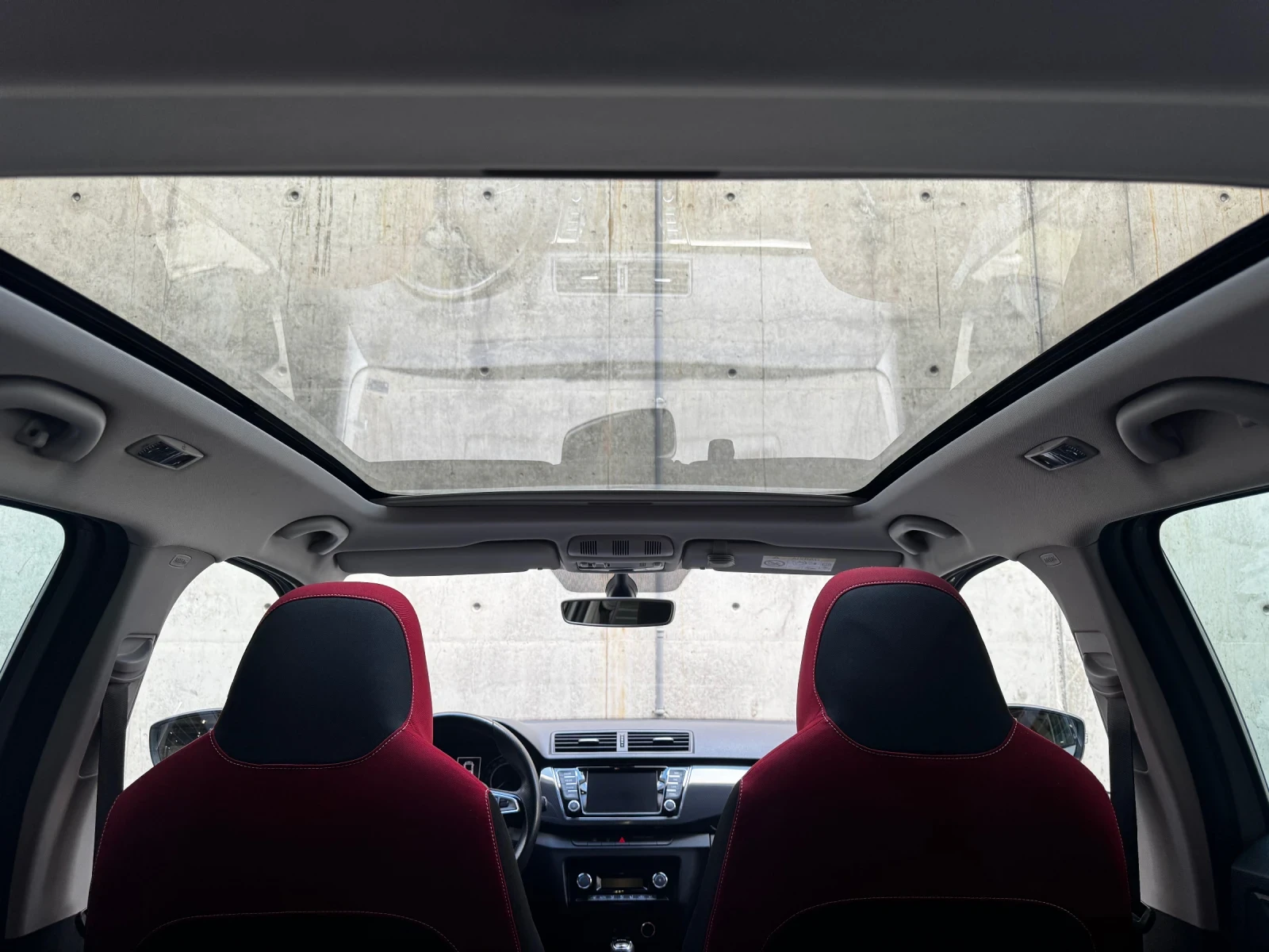 Skoda Fabia Monte Carlo 1.2 / Автоматик 7 dsg / 4 цилиндъра , снимка 8 - Автомобили и джипове - 54160020