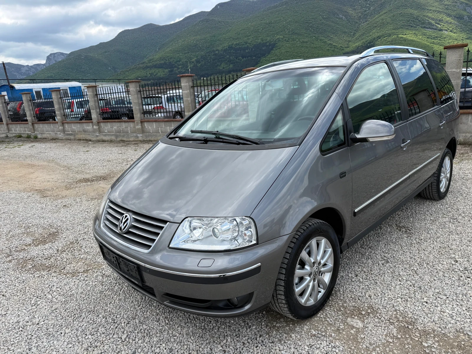 VW Sharan 2.0 TDI 140 к.с. ЕВРО 4, снимка 2 - Автомобили и джипове - 54388504
