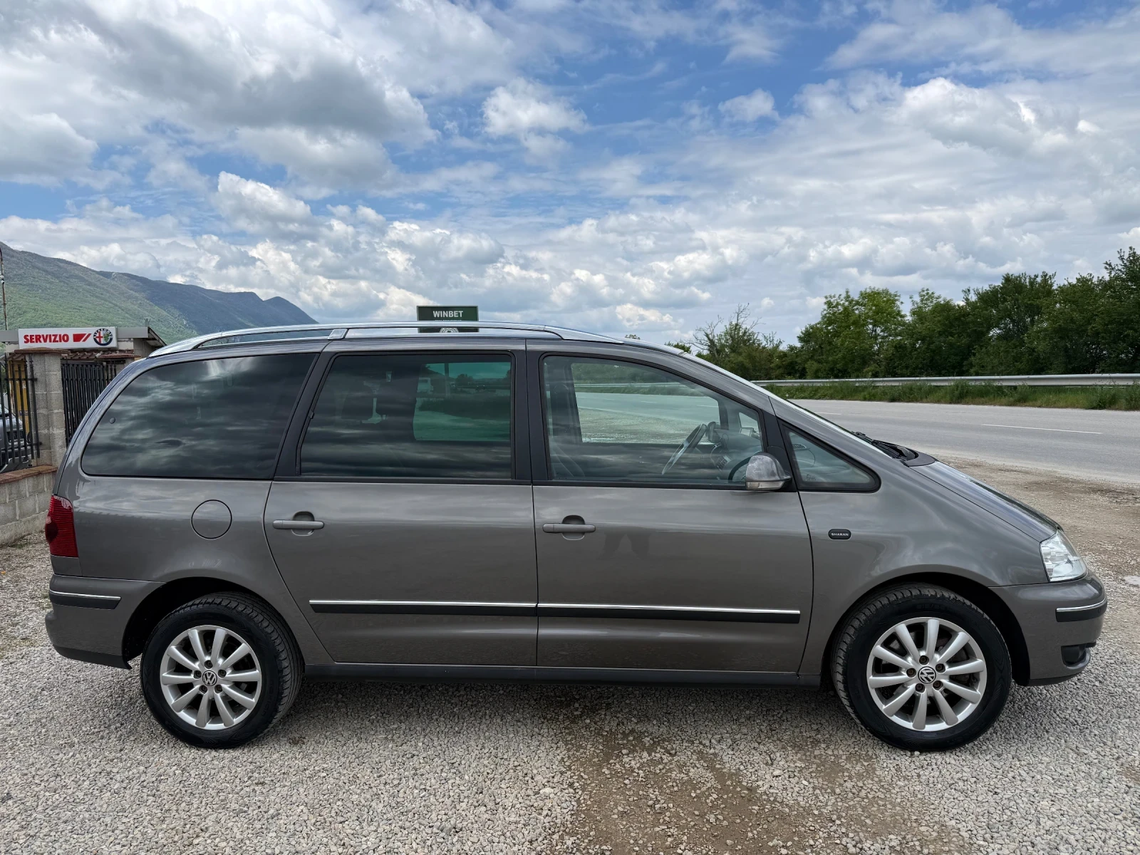 VW Sharan 2.0 TDI 140 к.с. ЕВРО 4, снимка 6 - Автомобили и джипове - 54388504