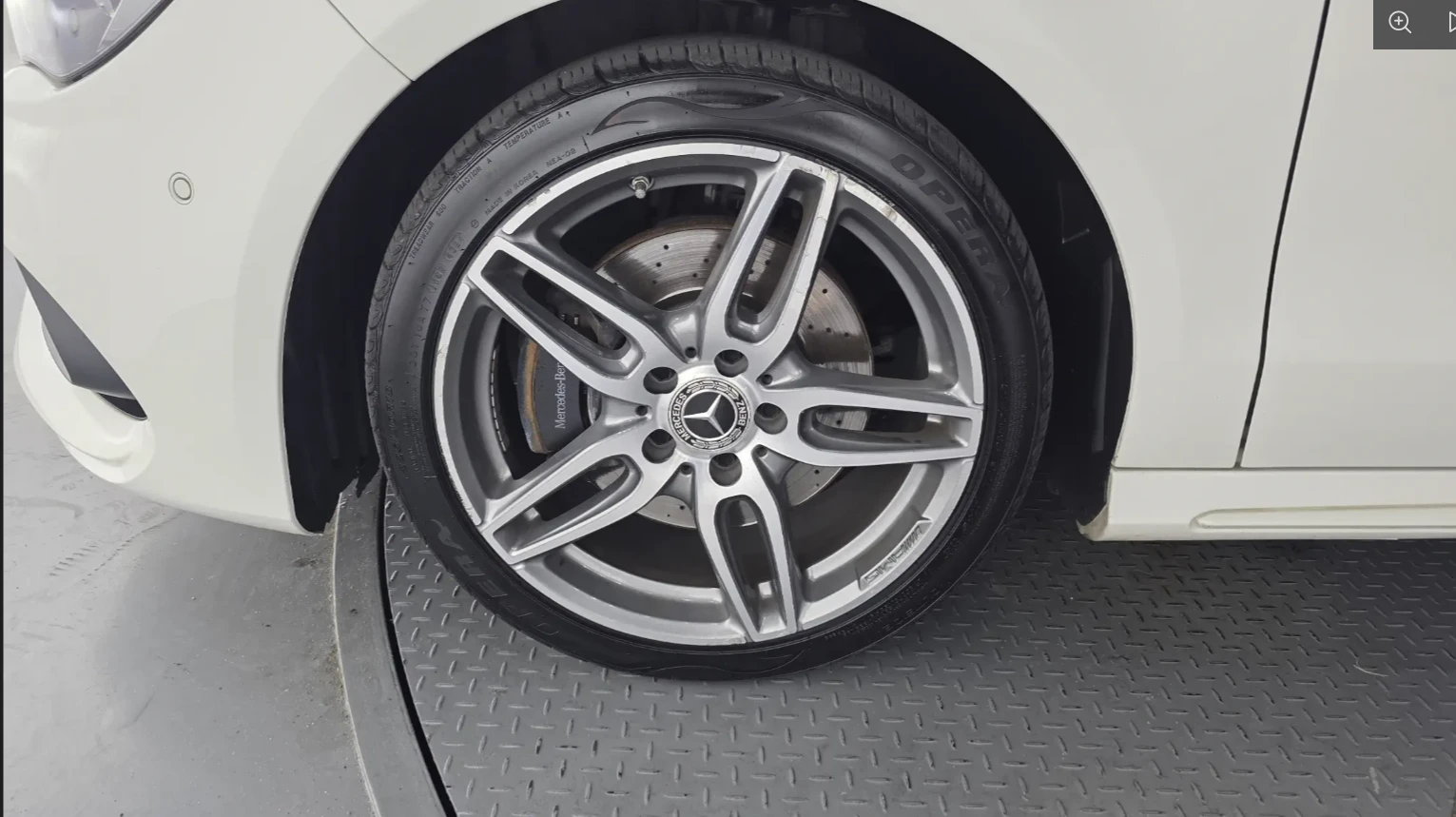 Mercedes-Benz CLA AMG PACKAGE, снимка 8 - Автомобили и джипове - 54610524