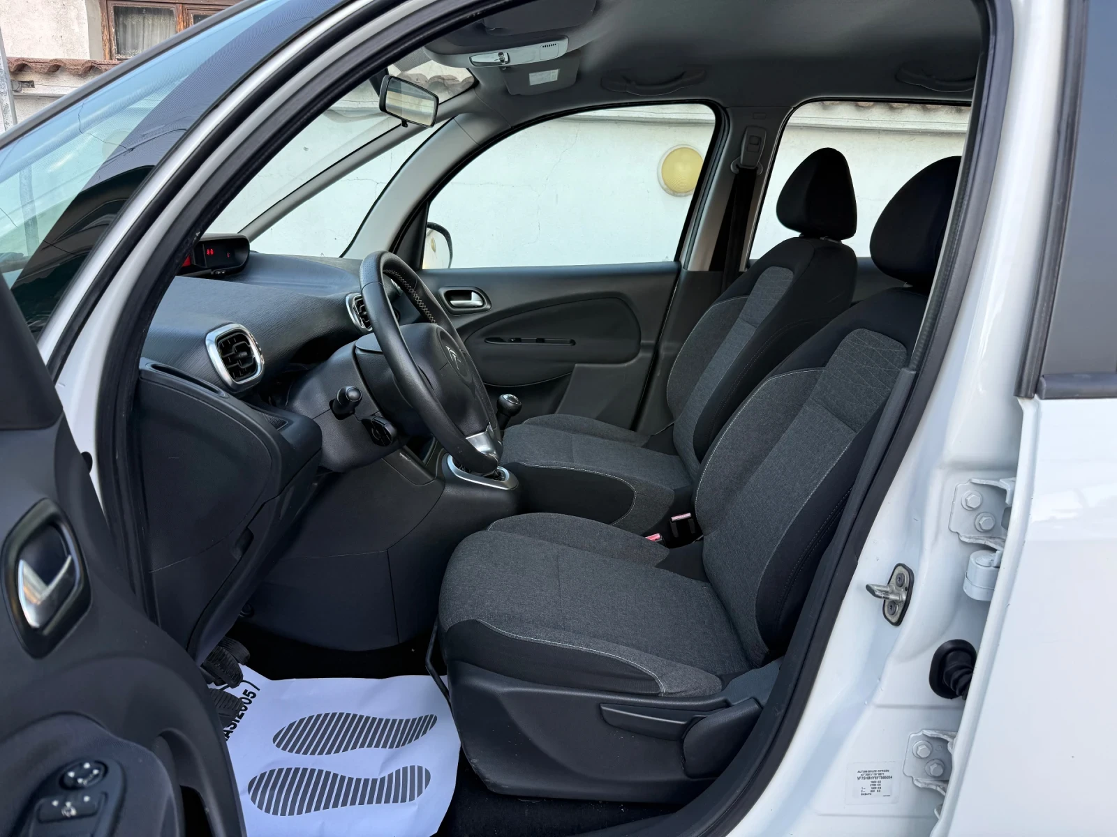 Citroen C3 Picasso 1.6HDI 99HP FACELIFT, снимка 7 - Автомобили и джипове - 54857813