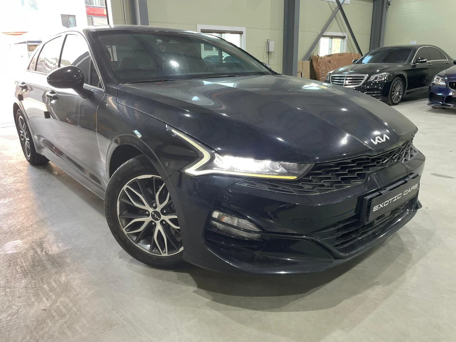 Kia K5 2.0i ! LPG ! Trendy !