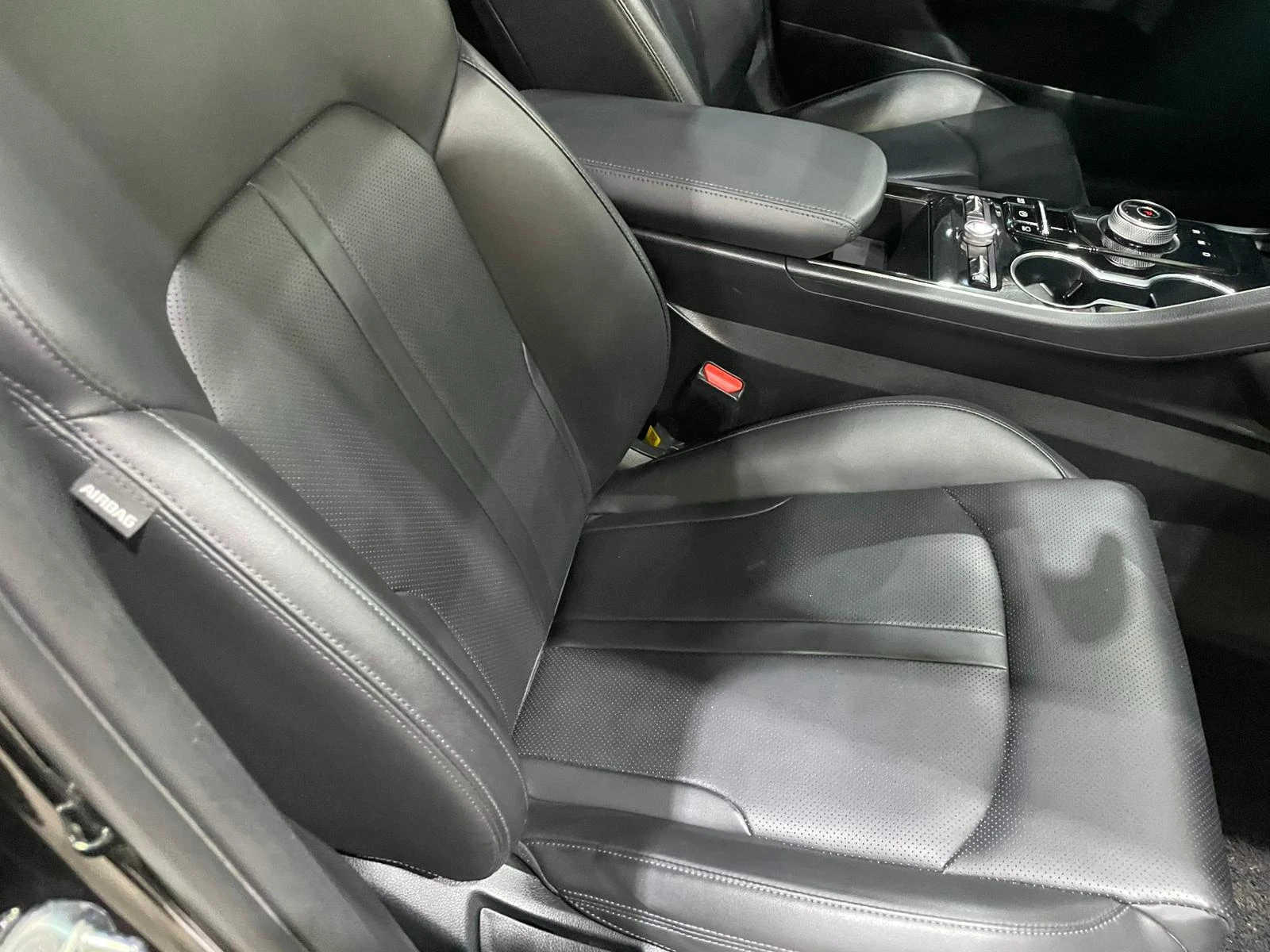 Kia K5 2.0i ! LPG ! Trendy !, снимка 10 - Автомобили и джипове - 54947126