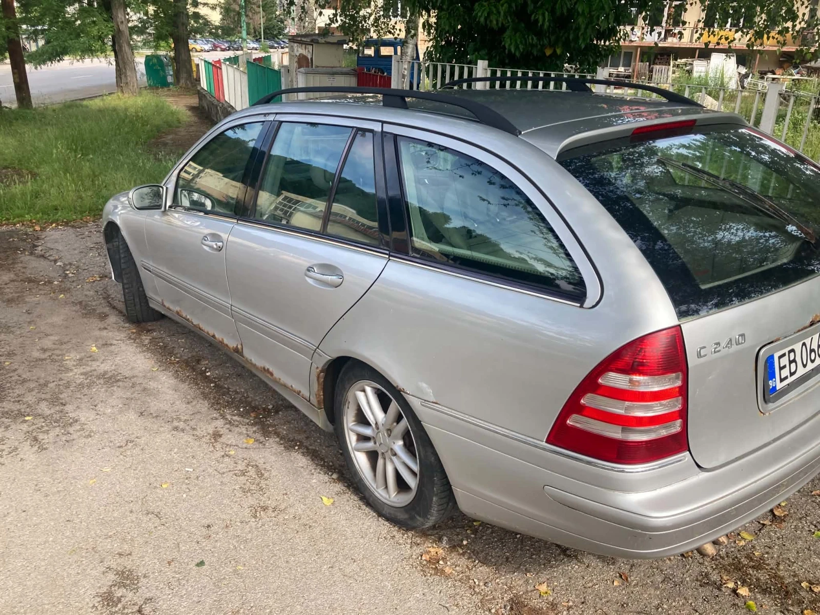Mercedes-Benz C 240, снимка 3 - Автомобили и джипове - 54955502