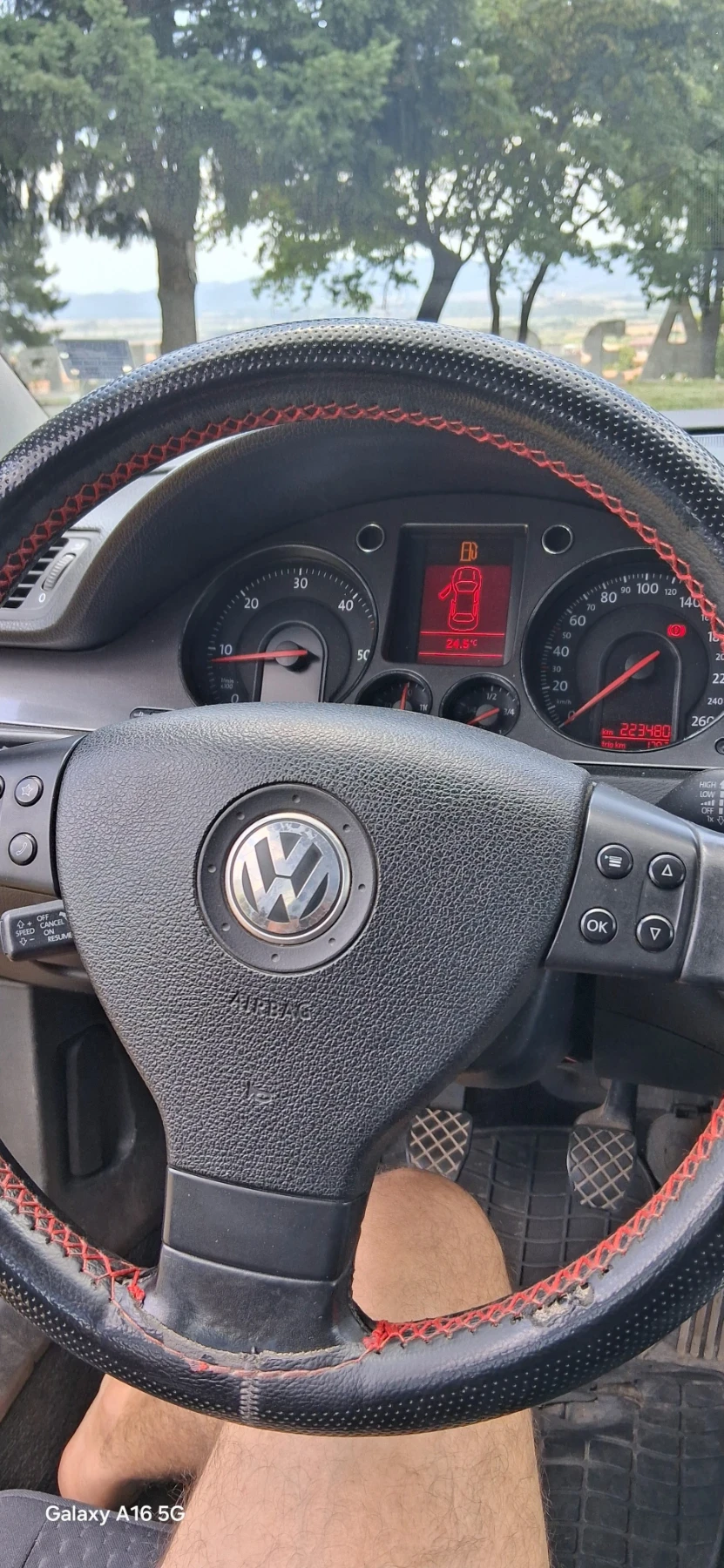VW Passat 1.9TDI, снимка 8 - Автомобили и джипове - 54978943