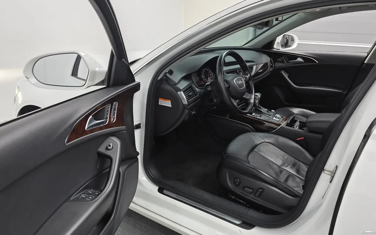 Audi A6 45TDI PRESTIGE/PANORAMA/360CAM/DIST/FULL, снимка 10 - Автомобили и джипове - 55221481