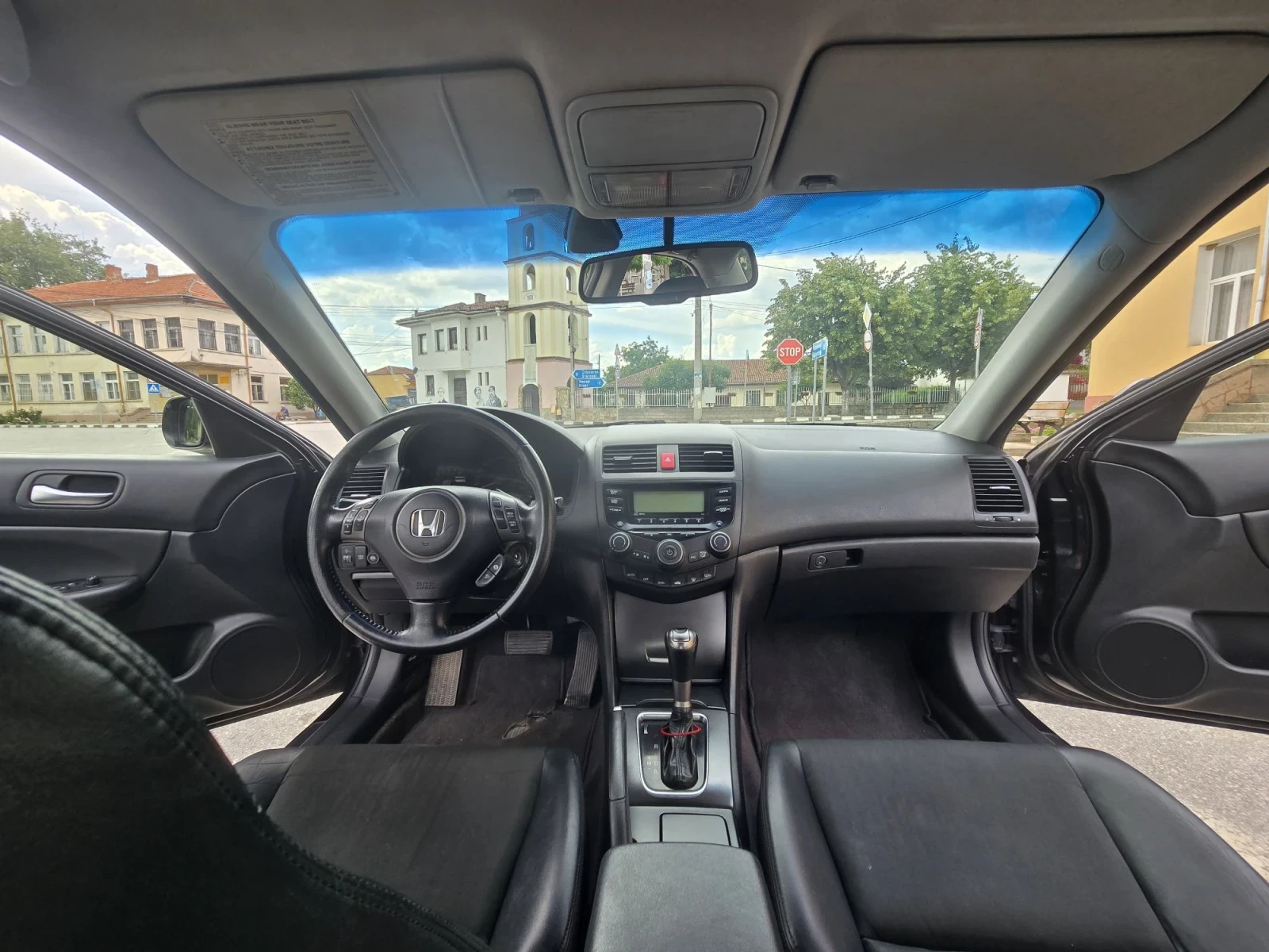 Honda Accord 2.0i, снимка 14 - Автомобили и джипове - 55729123
