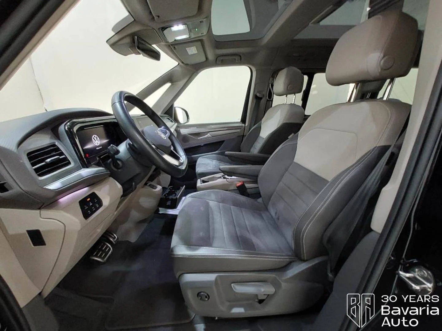 VW Multivan lang Style DSG Easy Open Basic, снимка 5 - Автомобили и джипове - 55767352