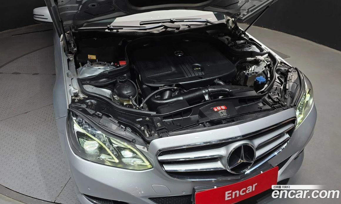 Mercedes-Benz E 250 CDI 4MATIC, снимка 6 - Автомобили и джипове - 55945449