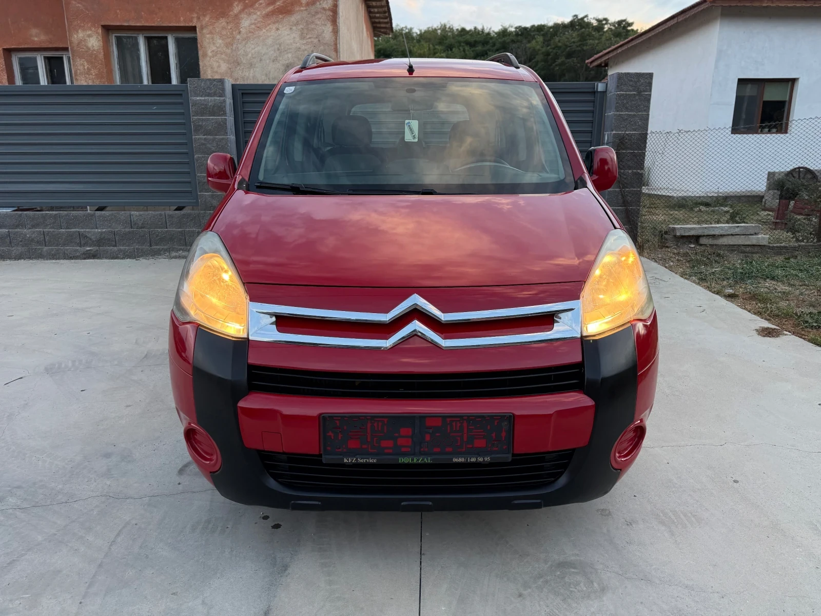Citroen Berlingo Euro 5, снимка 8 - Автомобили и джипове - 56233519