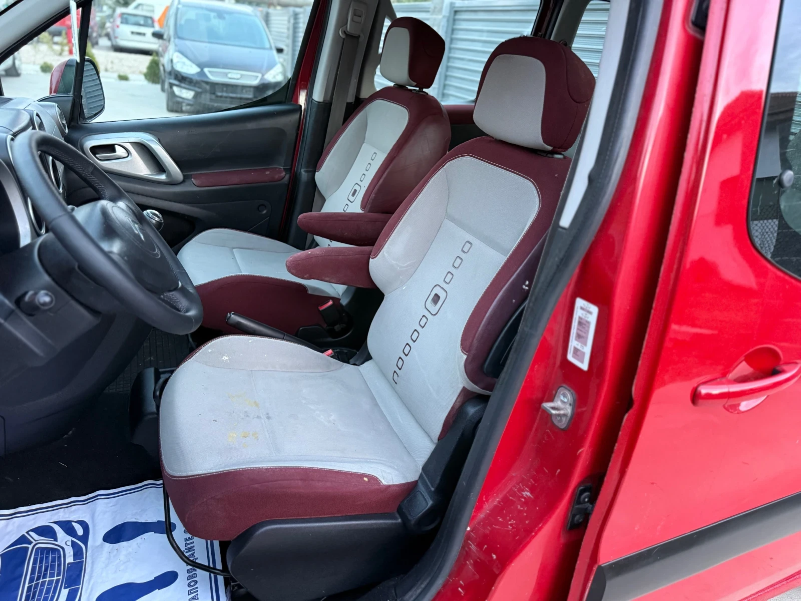 Citroen Berlingo Euro 5, снимка 9 - Автомобили и джипове - 56233519