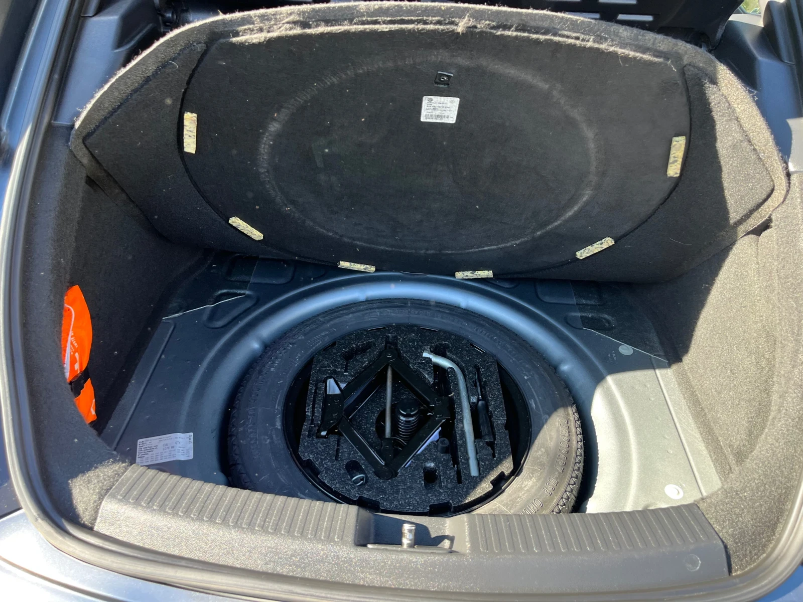 VW Beetle 2.0TDI  Coccinelle, снимка 16 - Автомобили и джипове - 56329893
