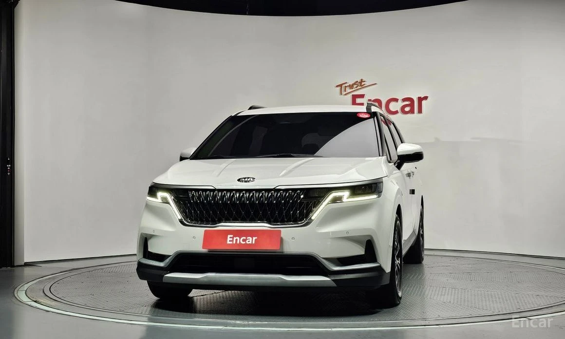 Kia Carnival, снимка 3 - Автомобили и джипове - 56597836