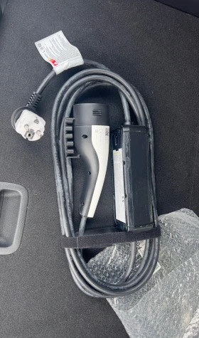 Hyundai Kona Hyundai Kona Electric 2024 Premium+ | 7670км | , снимка 15