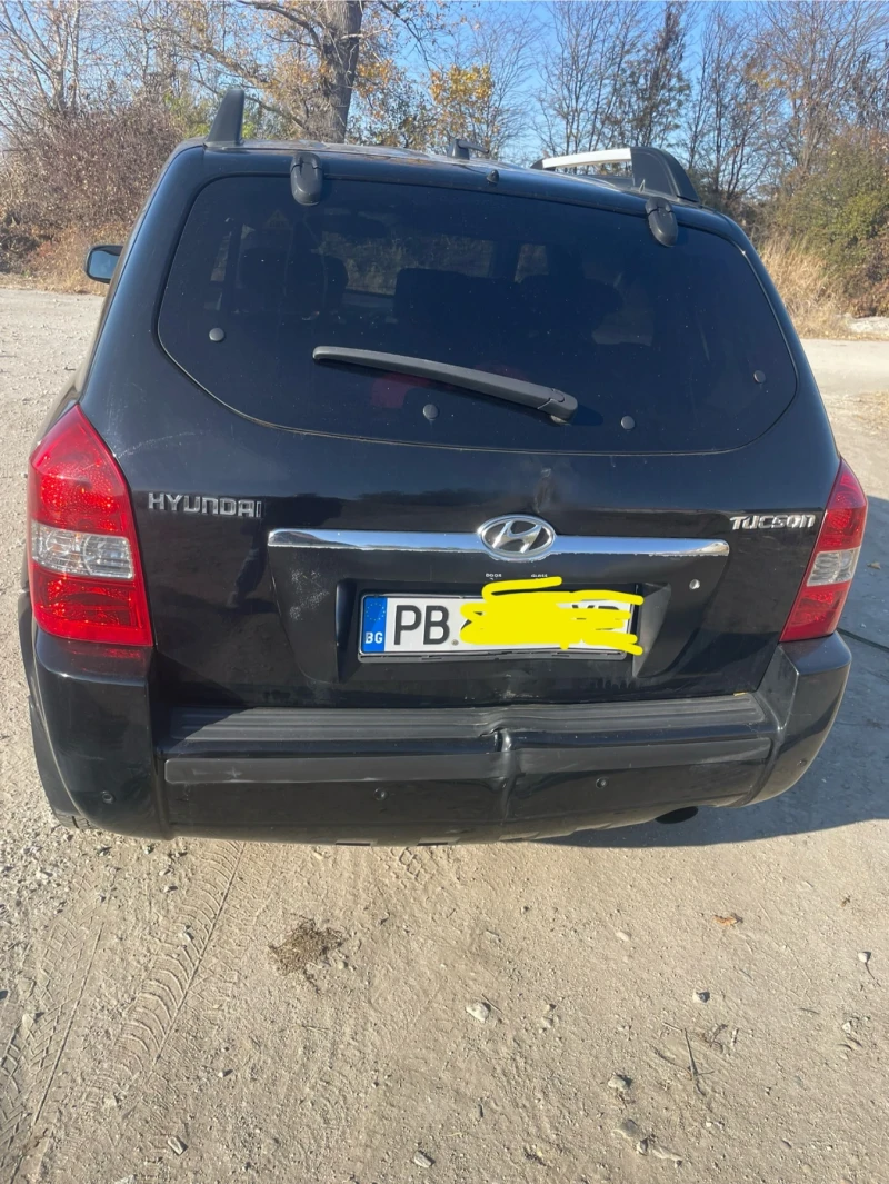 Hyundai Tucson 2.0, снимка 4 - Автомобили и джипове - 47935529