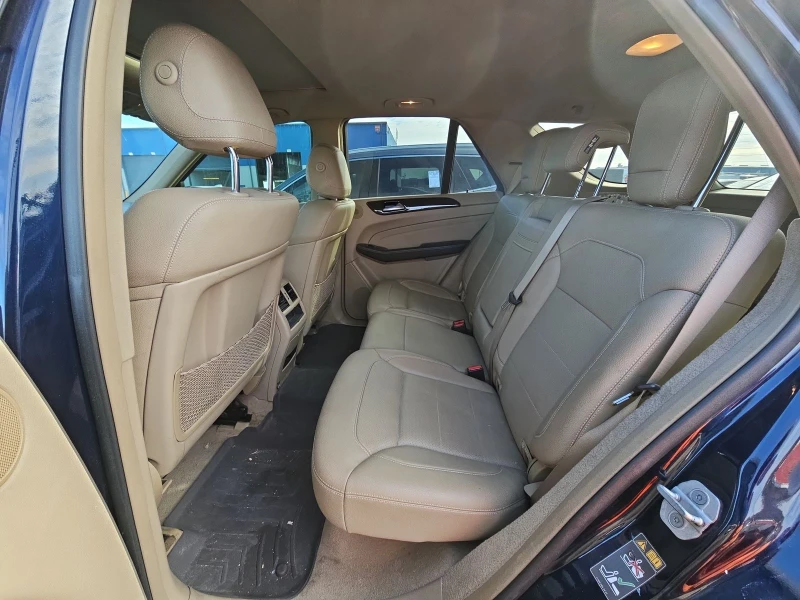 Mercedes-Benz ML 350 4Matic* Harman/Kardon* KEYLESS* Lane Assist* Blind, снимка 12 - Автомобили и джипове - 49480172