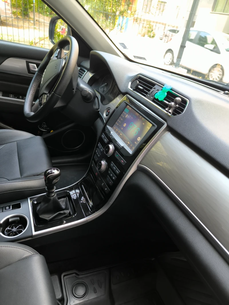 Haval H2 1.5 бензин 4х4, снимка 11 - Автомобили и джипове - 51653165