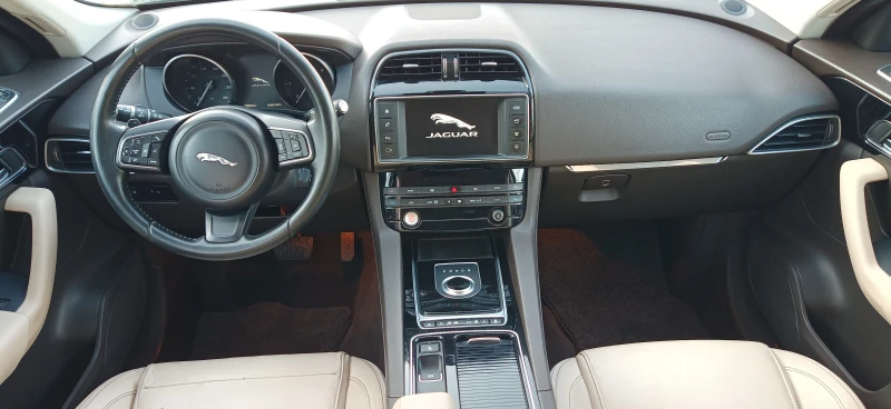 Jaguar F-PACE EXCLUSIVE/КОЖА/НАВИ/ЛЕД/БГ меню/НОВА!, снимка 10 - Автомобили и джипове - 52867199