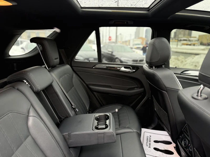 Mercedes-Benz GLE 400 4MATIC* АвтоКредит* (ЦЕНА ДО БГ), снимка 13 - Автомобили и джипове - 53459376