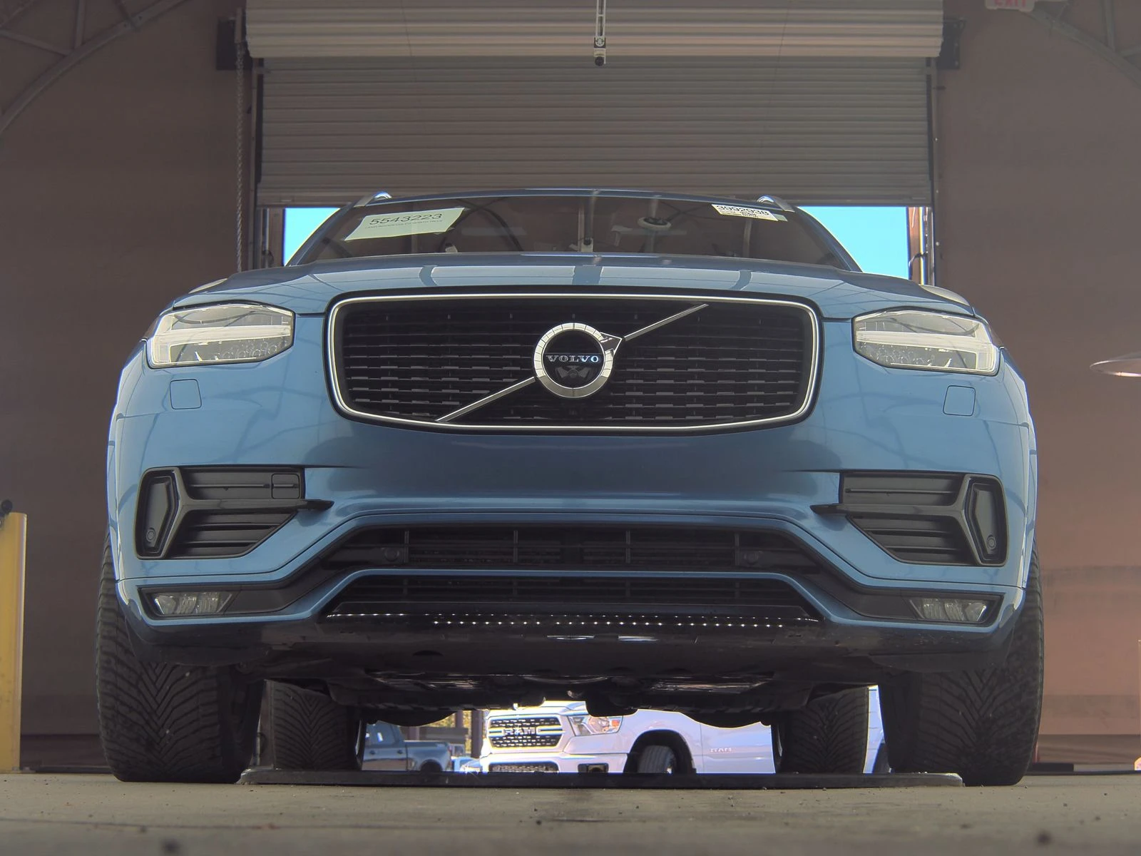 Volvo Xc90 2017 Volvo XC90 T6 R-Design 7-Passenger - изображение 2