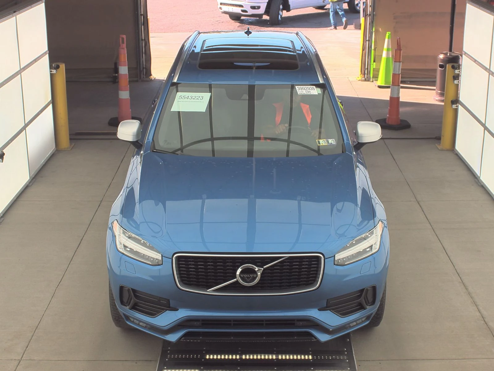 Volvo Xc90 2017 Volvo XC90 T6 R-Design 7-Passenger - изображение 3