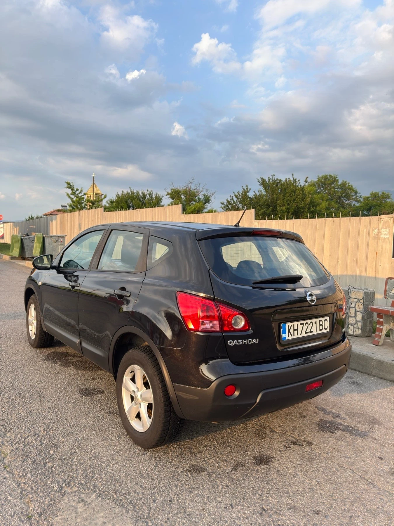 Nissan Qashqai Регистриран!!Черен металик, Bluetooth, 106 кс. - изображение 2