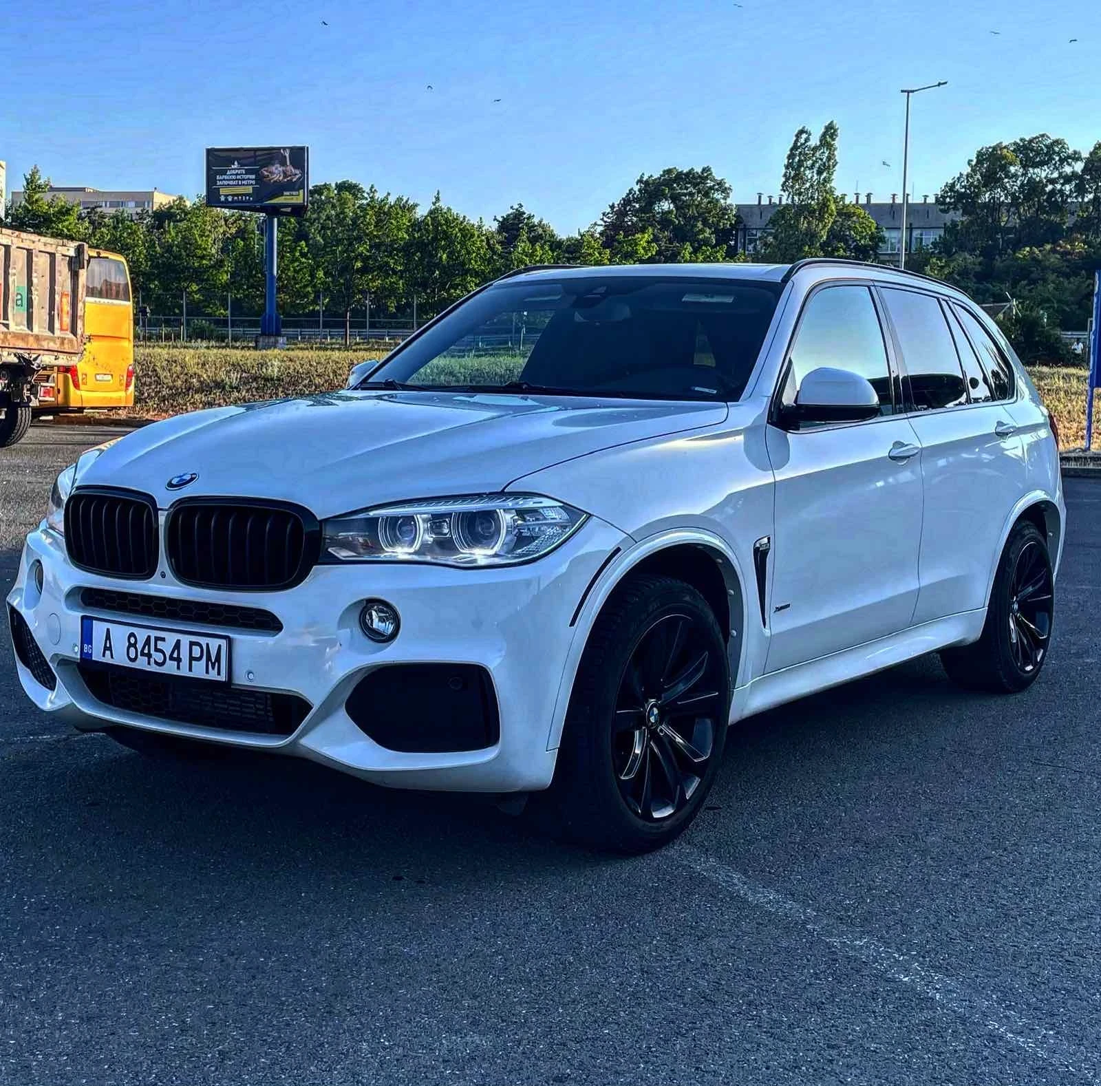 BMW X5 BMW 3, 5i / M - Paket / 360 камера / Газ  - изображение 7