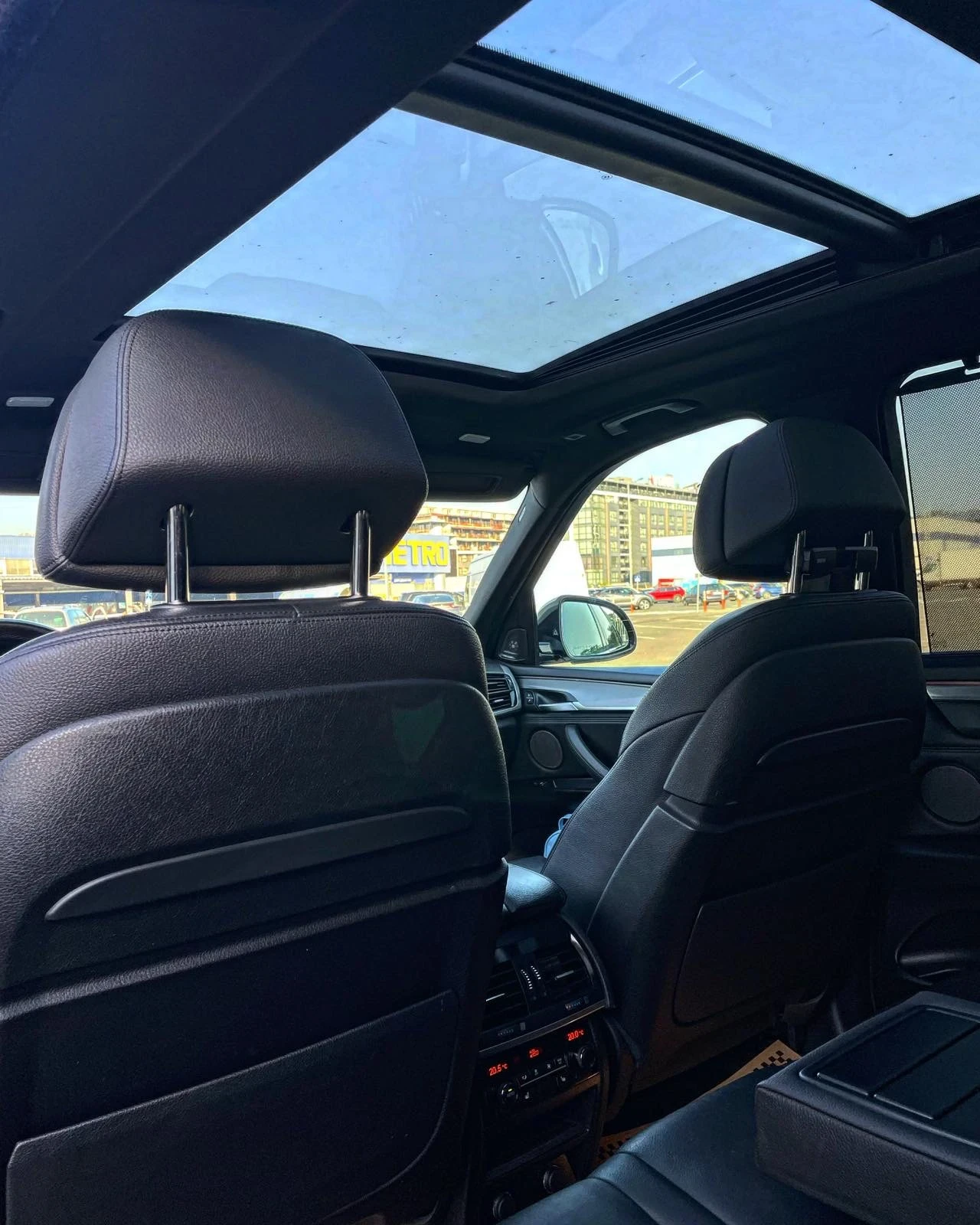BMW X5 BMW 3, 5i / M - Paket / 360 камера / Газ  - изображение 10