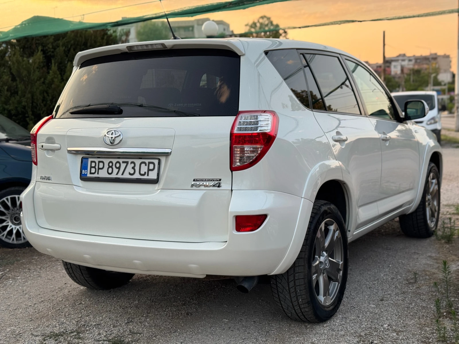 Toyota Rav4 2.2d CROSSOVER - изображение 6