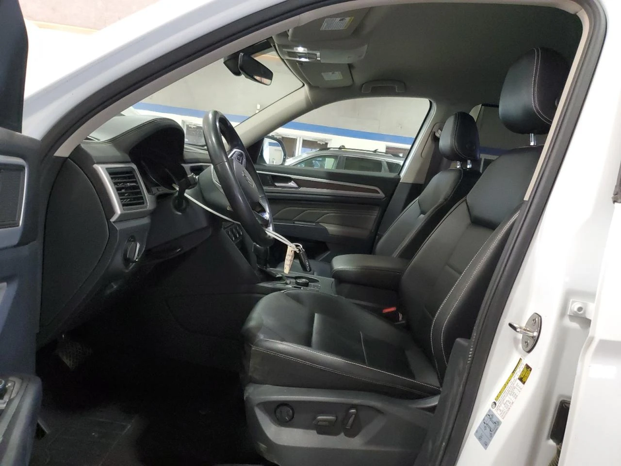 VW Atlas 4MOTION* ПОДГРЕВ* ОБДУХВАНЕ* КАМЕРА* МЪРТВА ТОЧКА - изображение 7