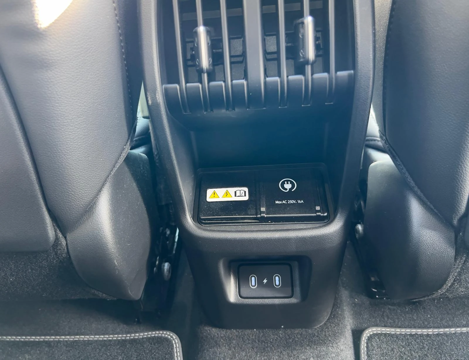 Hyundai Kona Hyundai Kona Electric 2024 Premium+ | 7670км | , снимка 13 - Автомобили и джипове - 54029401