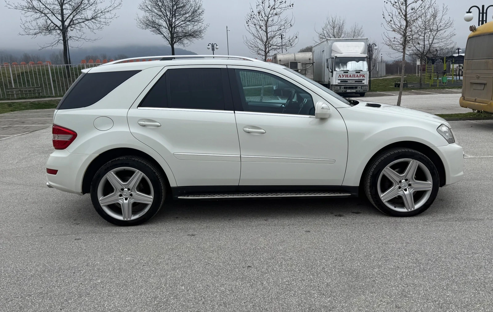 Mercedes-Benz ML 350 AMG Facelift 4MATIC * FULL, снимка 4 - Автомобили и джипове - 54134981