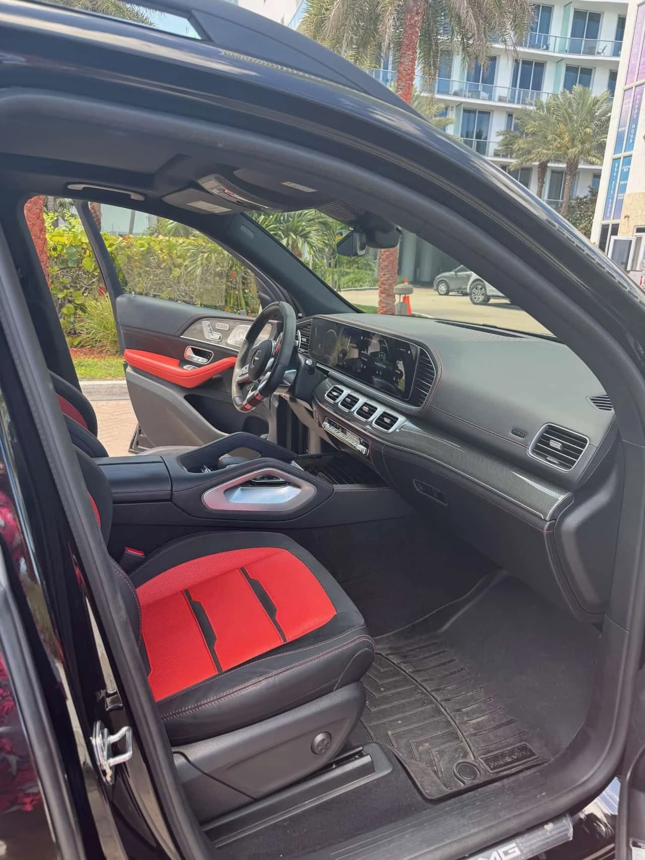 Mercedes-Benz GLE 53 4MATIC AMG/ДИСТРОНИК/ОБДУХВАНЕ/BURMESTER, снимка 7 - Автомобили и джипове - 54212981