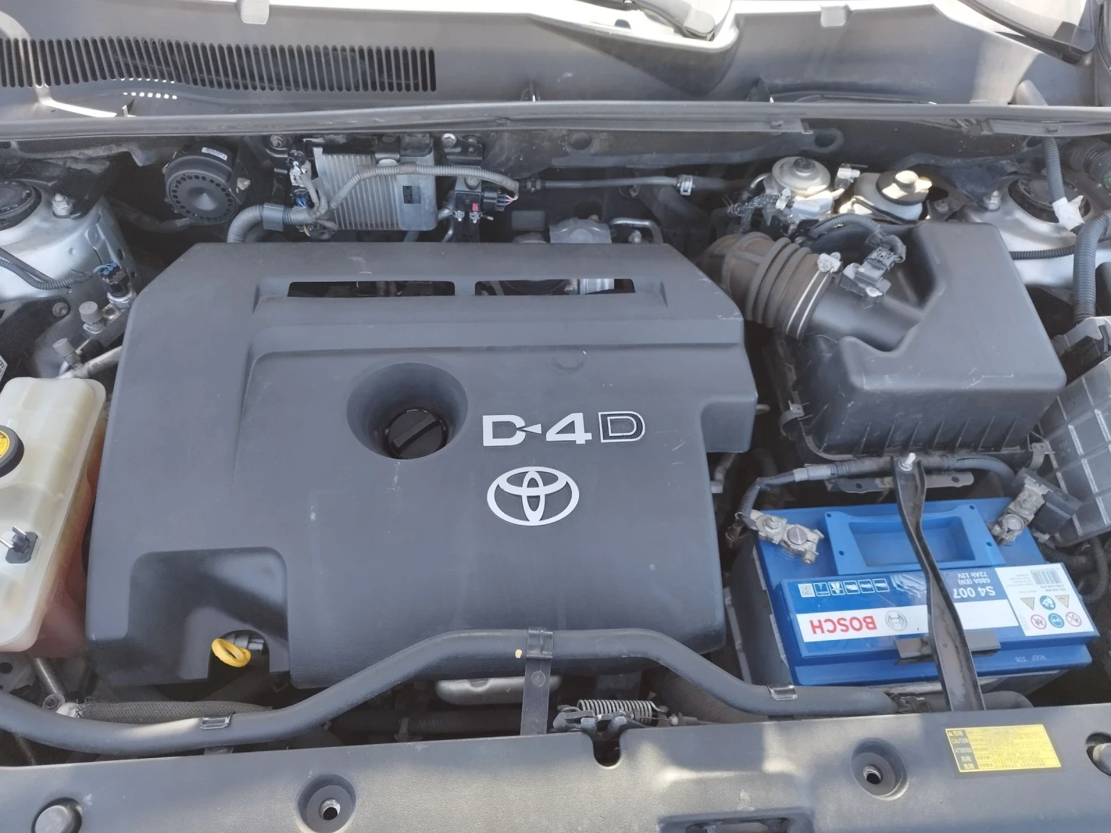 Toyota Rav4 2.2W4W 150кс., снимка 16 - Автомобили и джипове - 54389647