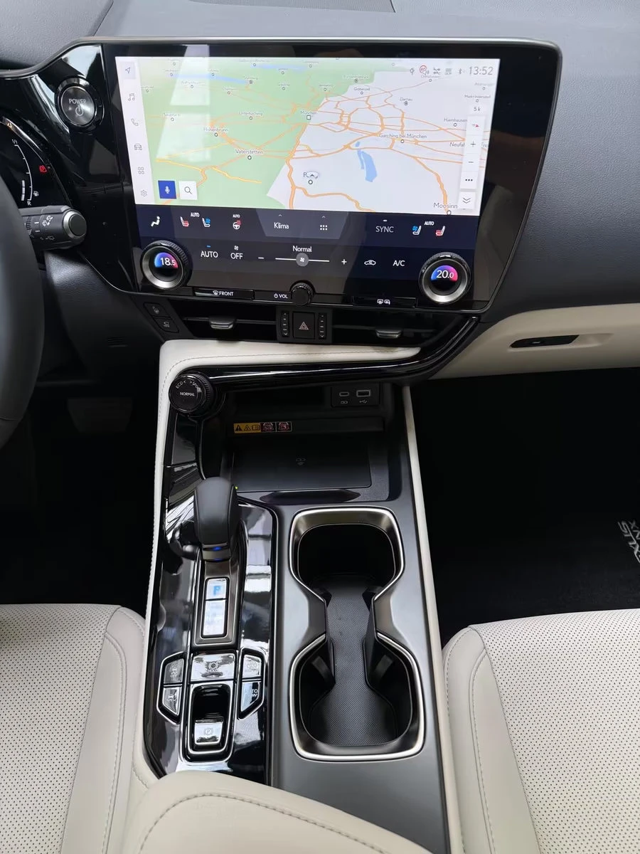 Lexus NX 450 h+ /4X4/292HP/LUXURY/360/PANO/M.LEV/HUD/MEMO/444q, снимка 11 - Автомобили и джипове - 55012985