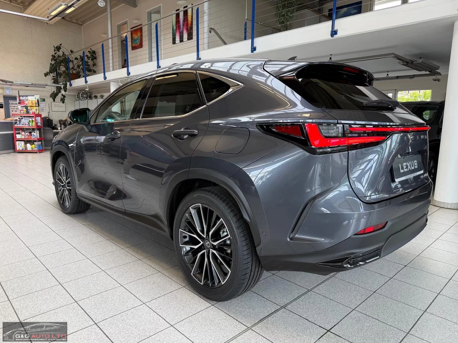 Lexus NX 450 h+ /4X4/292HP/LUXURY/360/PANO/M.LEV/HUD/MEMO/444q, снимка 4 - Автомобили и джипове - 55012985