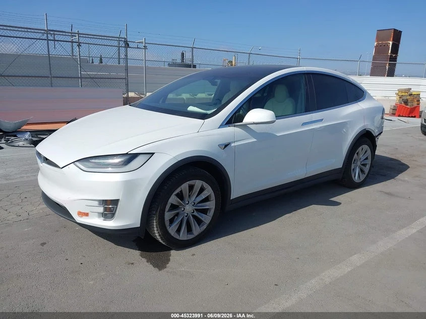 Tesla Model X Long Range Dual Motor All-Wheel Drive/Long Range P, снимка 2 - Автомобили и джипове - 55104202