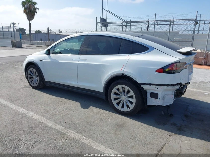 Tesla Model X Long Range Dual Motor All-Wheel Drive/Long Range P, снимка 3 - Автомобили и джипове - 55104202