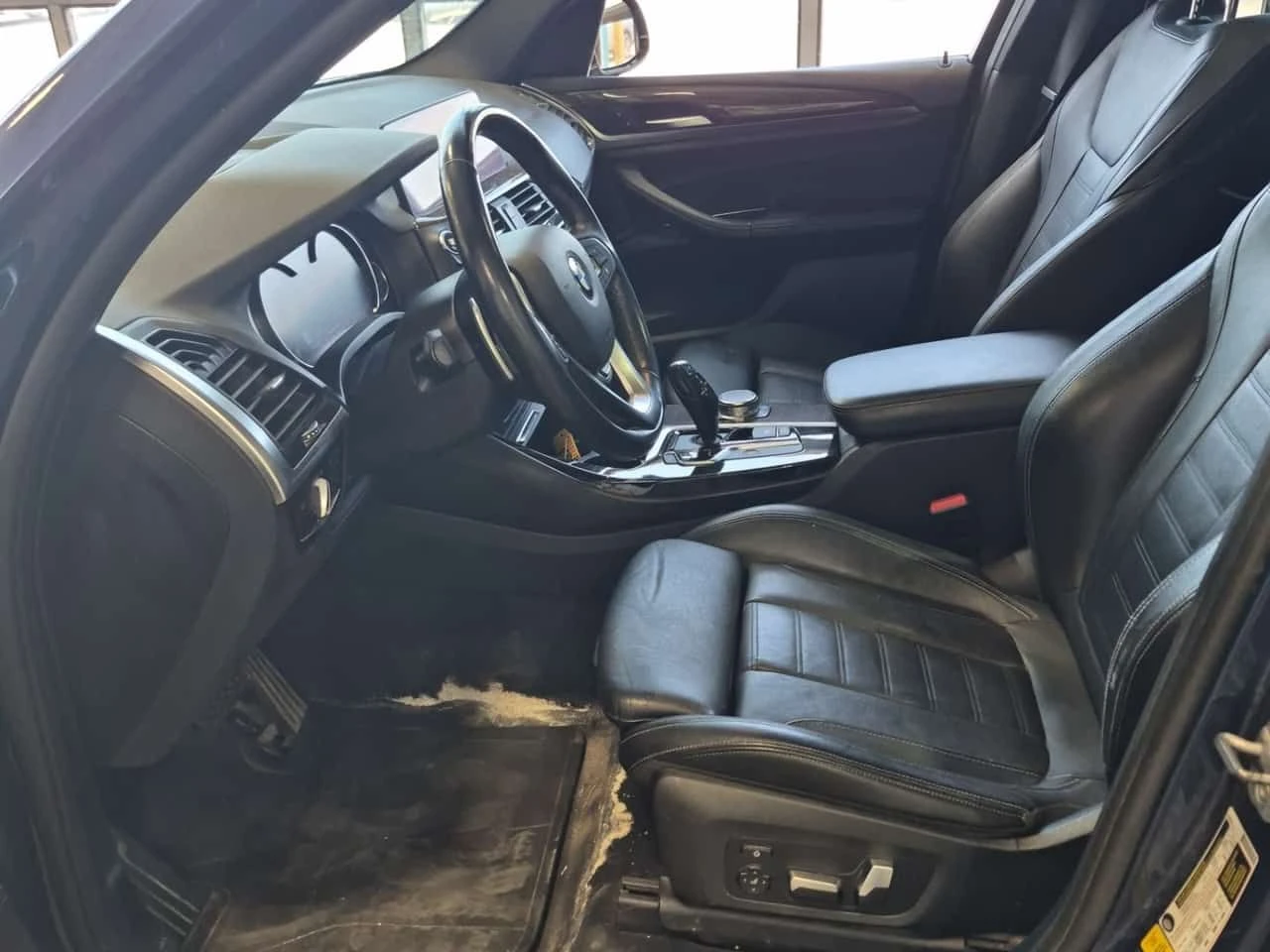 BMW X3 xDrive30i/CARFAX/Пано/Подгрев/Памет/Масажи, снимка 5 - Автомобили и джипове - 55188259