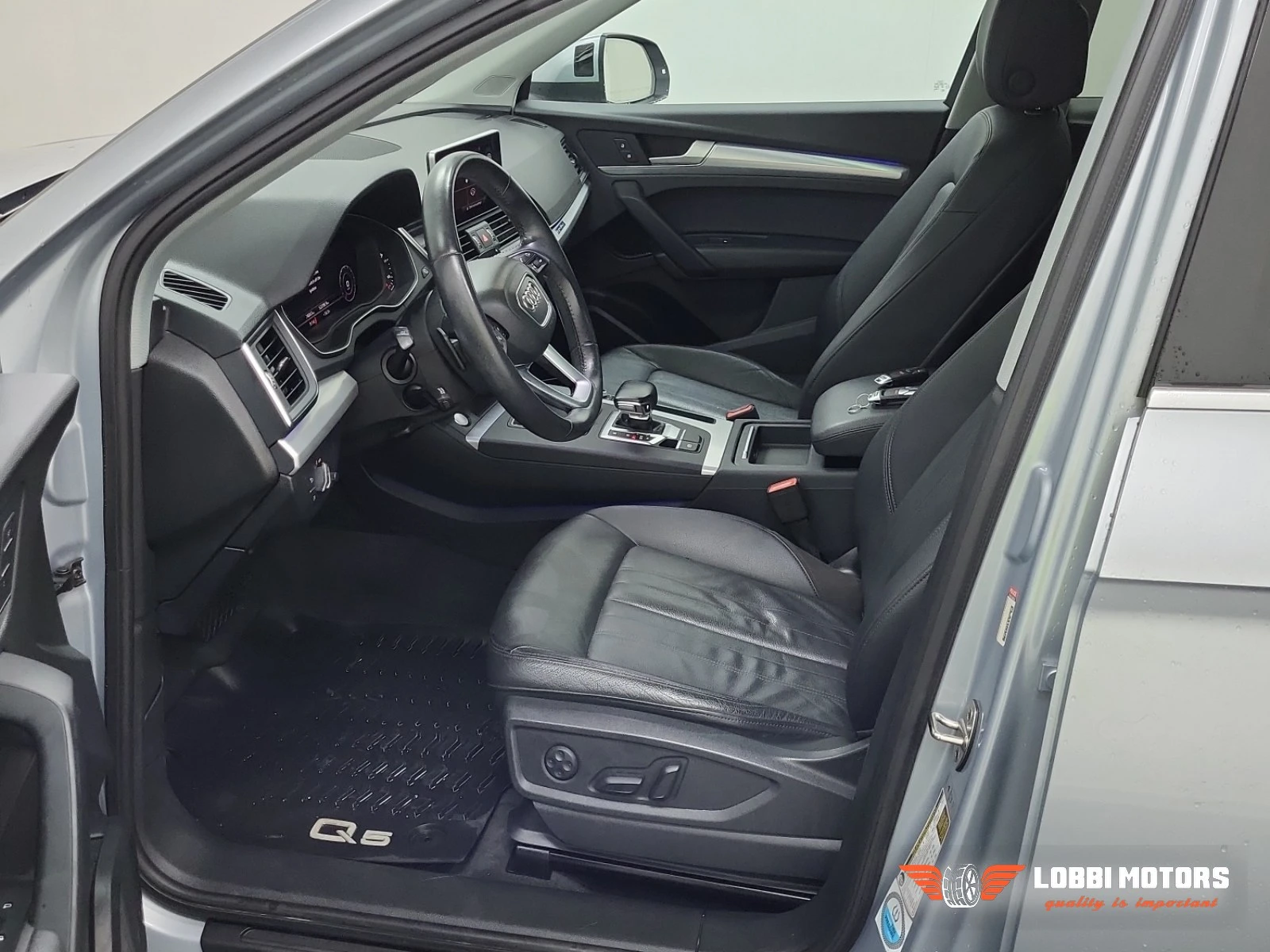 Audi Q5, снимка 5 - Автомобили и джипове - 56069761