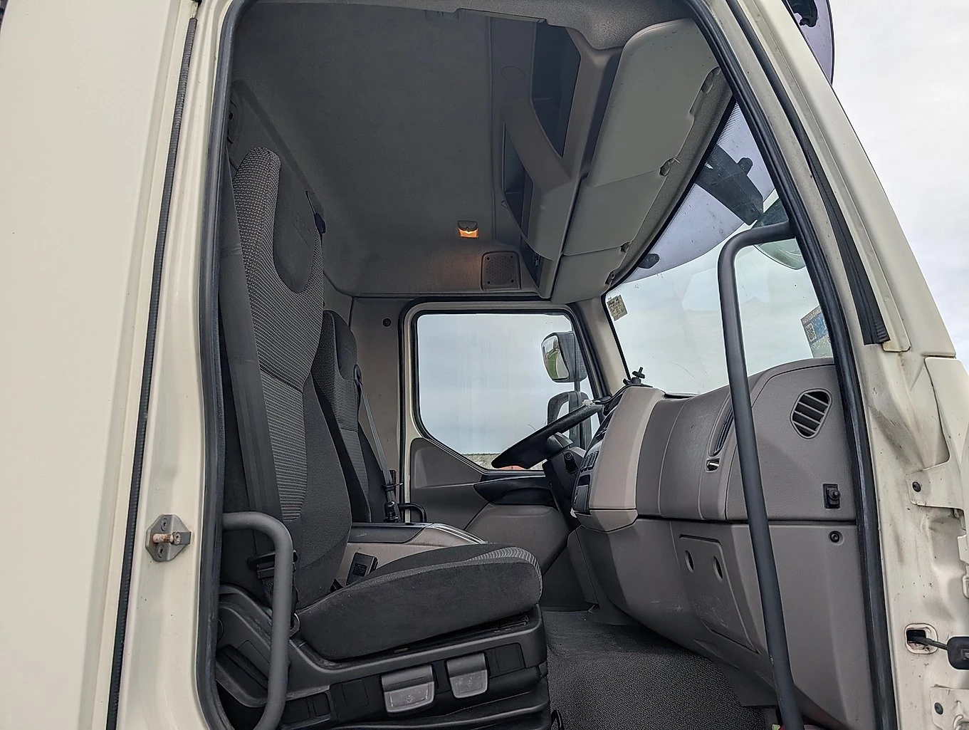Daf Lf Lamberet + ���� | Mobile.bg � ����������� 13