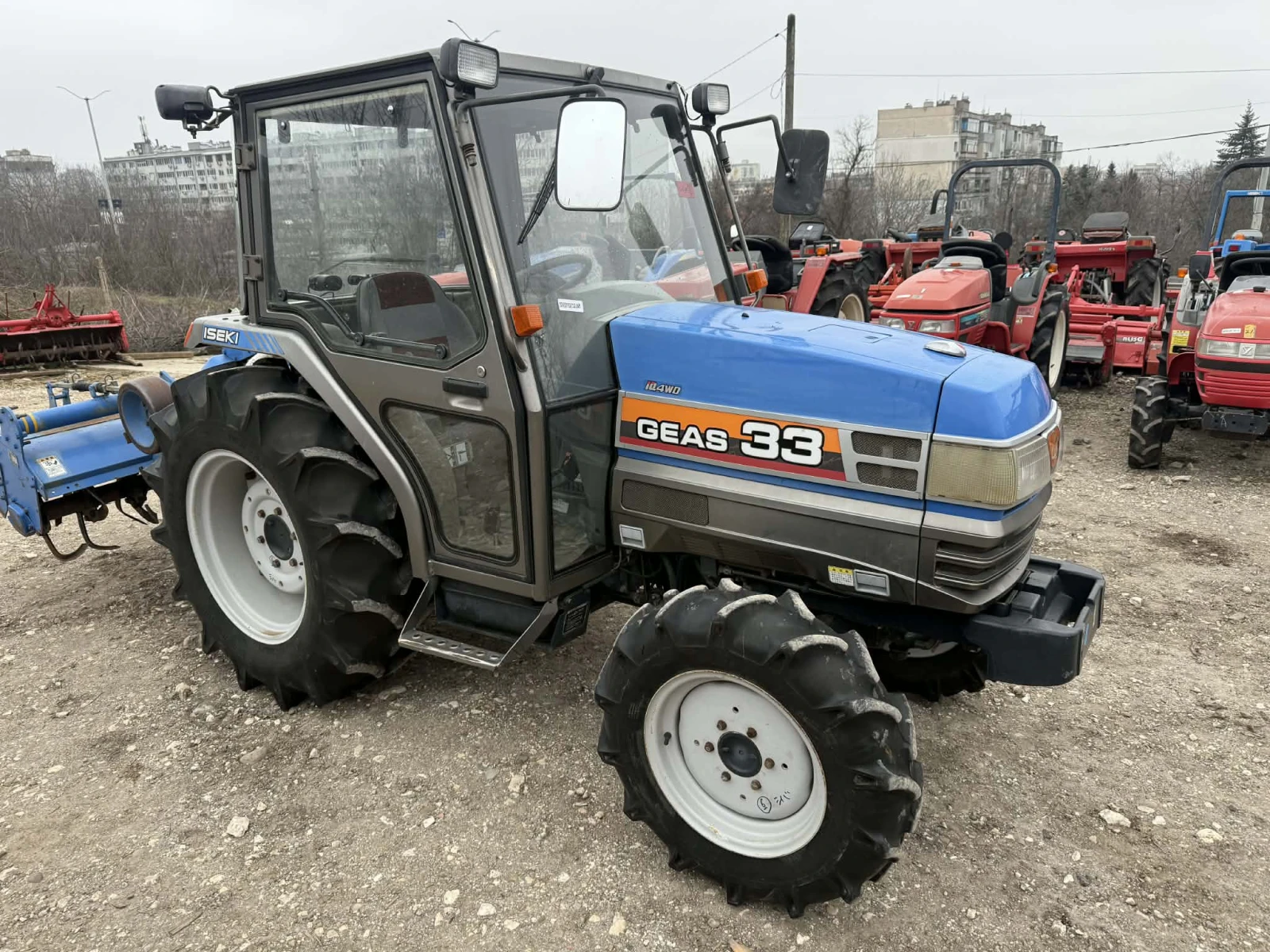 Трактор ISEKI TG33