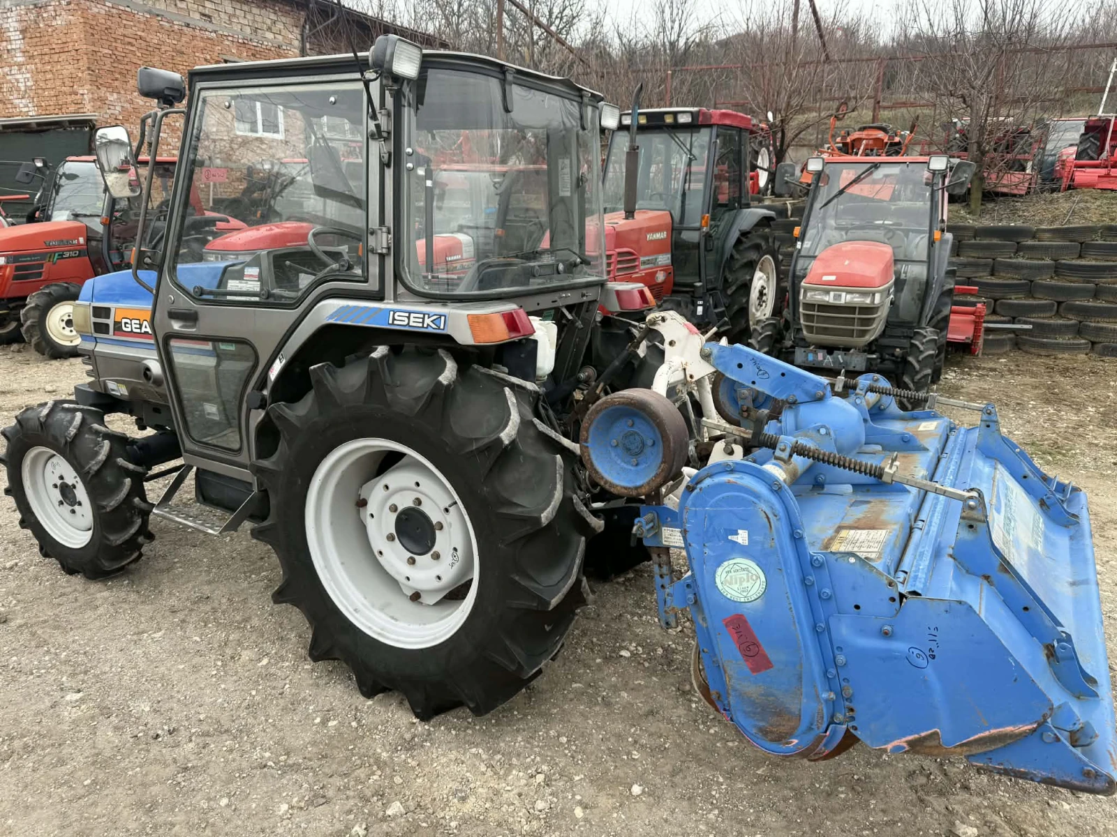 Трактор ISEKI TG33, снимка 4 - Селскостопанска техника - 53937430